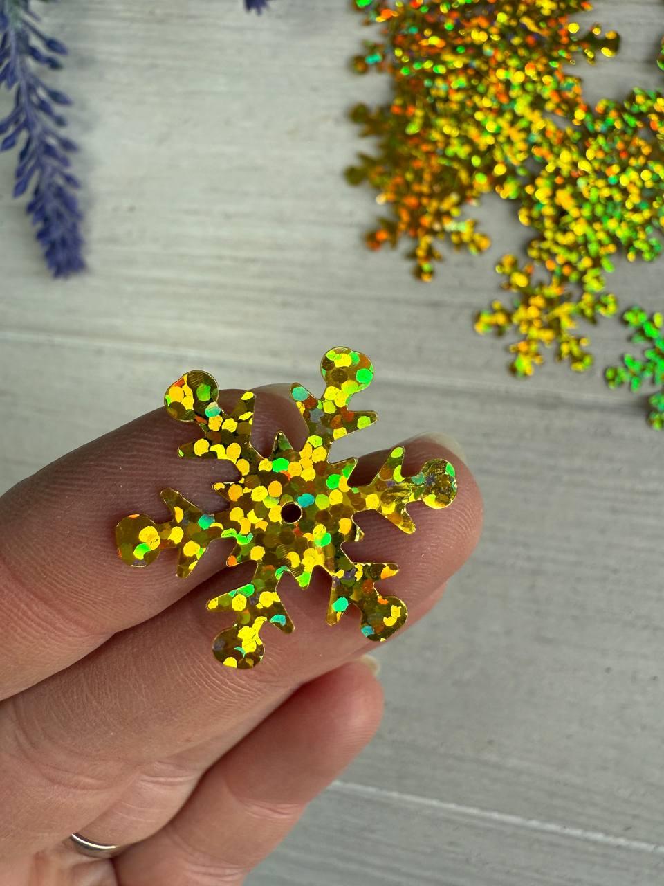 Паєтки " Сніжинки 2,5 см " золото голограма 50 шт