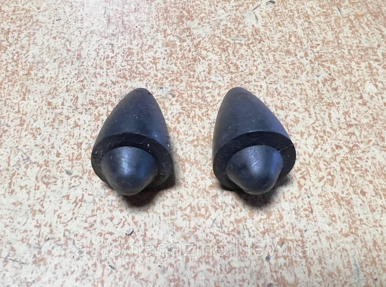 Відбійник капота ВАЗ 2101, 2102, 2103, 2104, 2105, 2106, 2107, фото 1