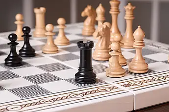 Дерев’яні шахи 3в1 преміум, біла дошка, шахи–нарди–шашки, ручна робота Carloteka