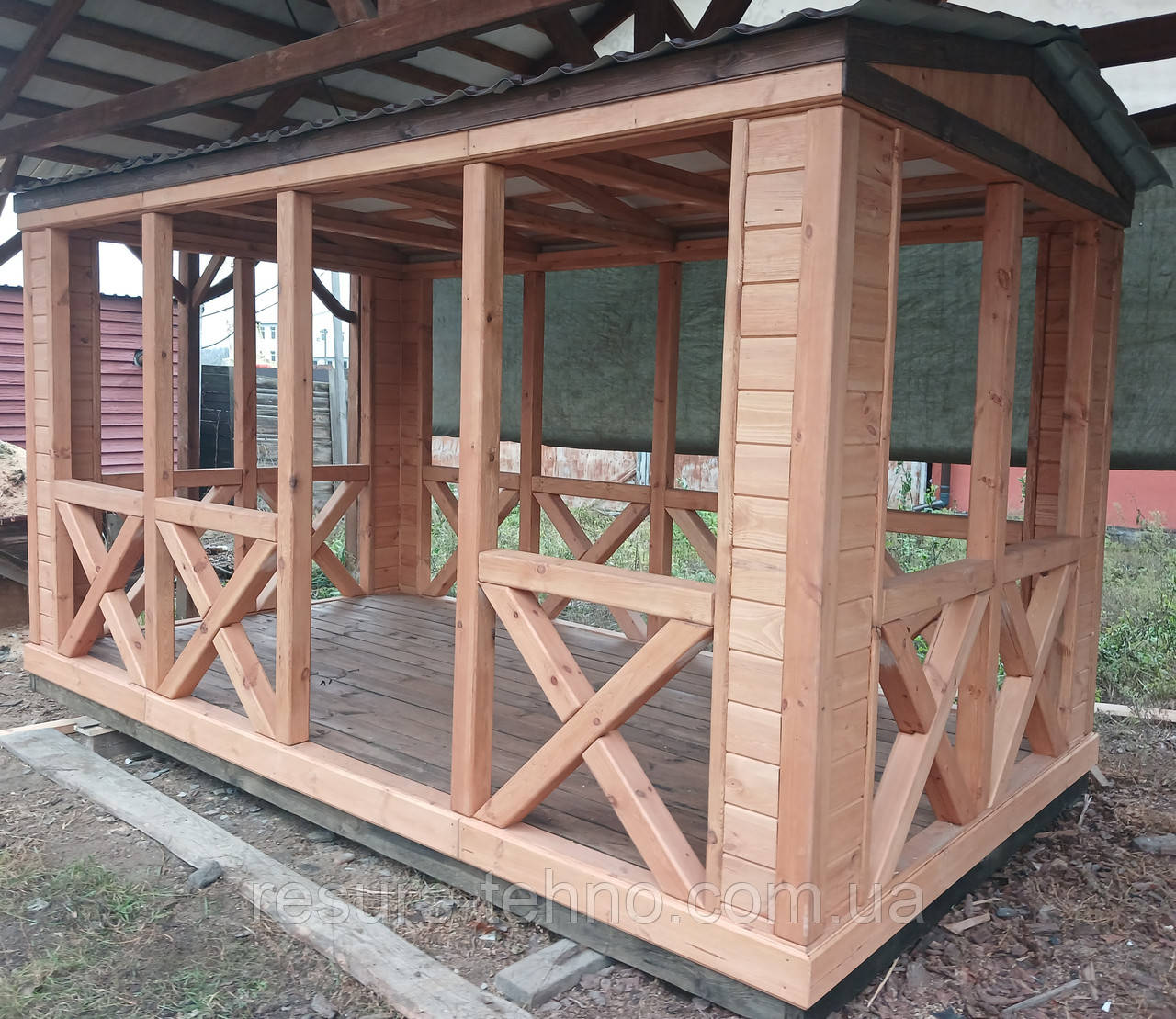 Альтанка в наявності.Комплект садових меблів із дуба в альтанку.