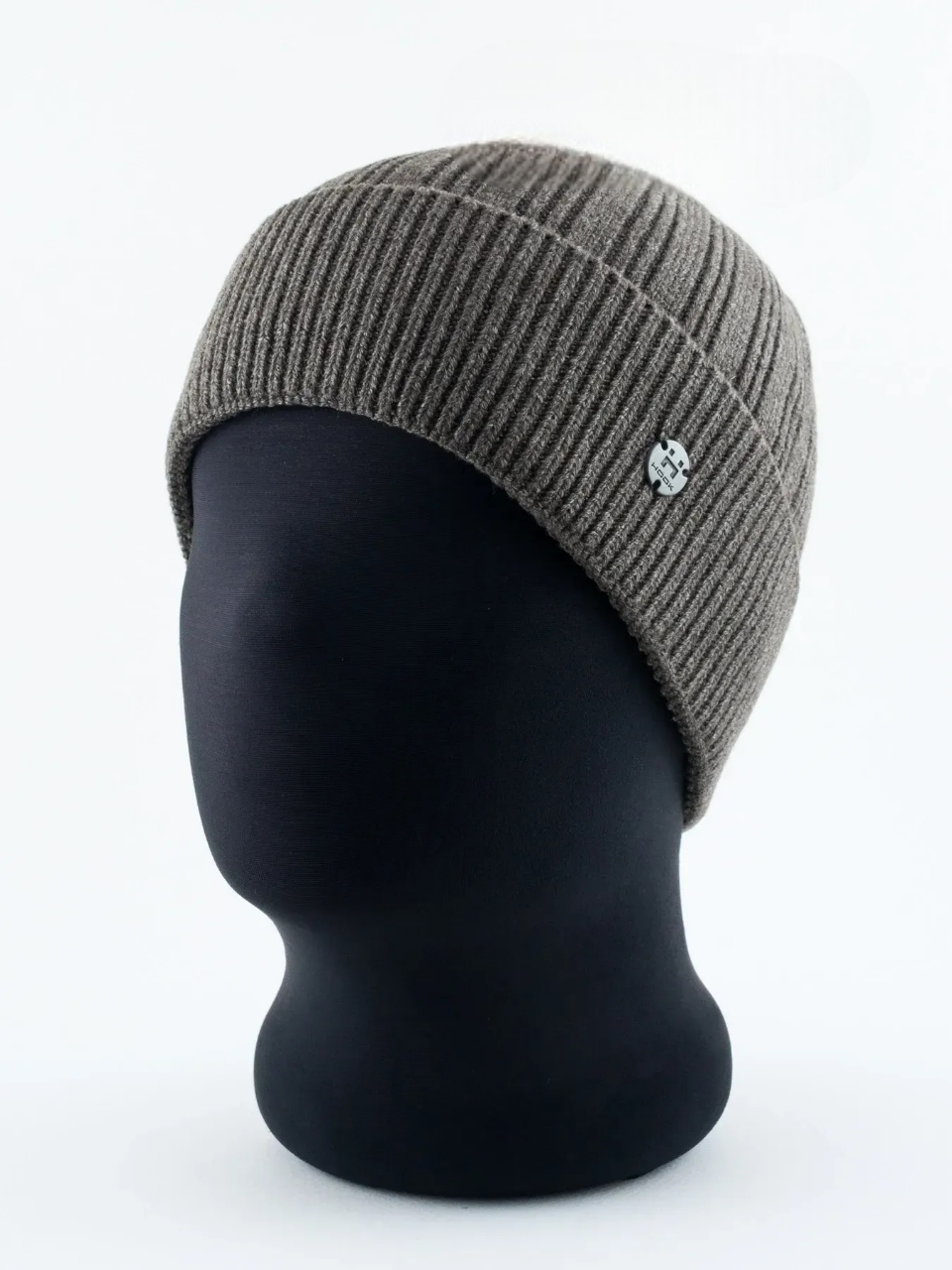 Чоловіча  стильна шапка у сірому кольорі, фото 1