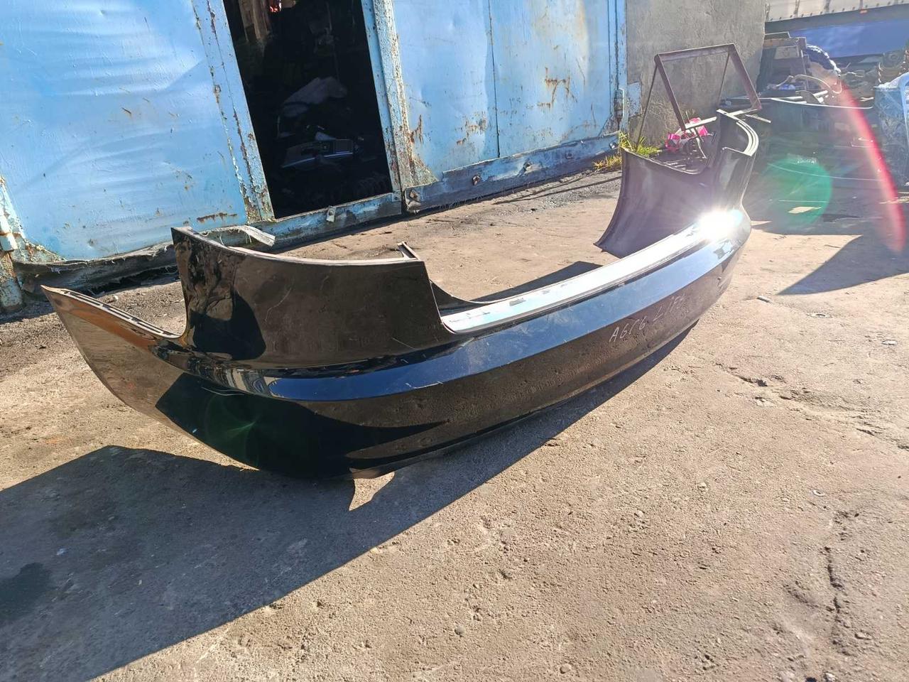 Вітаю зацікавлених на авто розборці Чемпіон !!!<br />
 Предметом оголошення є Бампер Задній Audi A6 C6 Lift колір фарби LY9B&nbsp;<br />
 Бампер в гарному стані , фото актуальні<br />
 Ціна вказана за комплектний бампер як на фото<br />
 Маємо усі запчастини на дану модель<br />
 Більш детальні фото можемо надіслати на Viber Whatsaap Telegram<br />
 Висилаємо по всій Україні по передоплаті на транспортні витрати!<br />
 Запрошую до перегляду інших оголошень автора!!! — фото 6