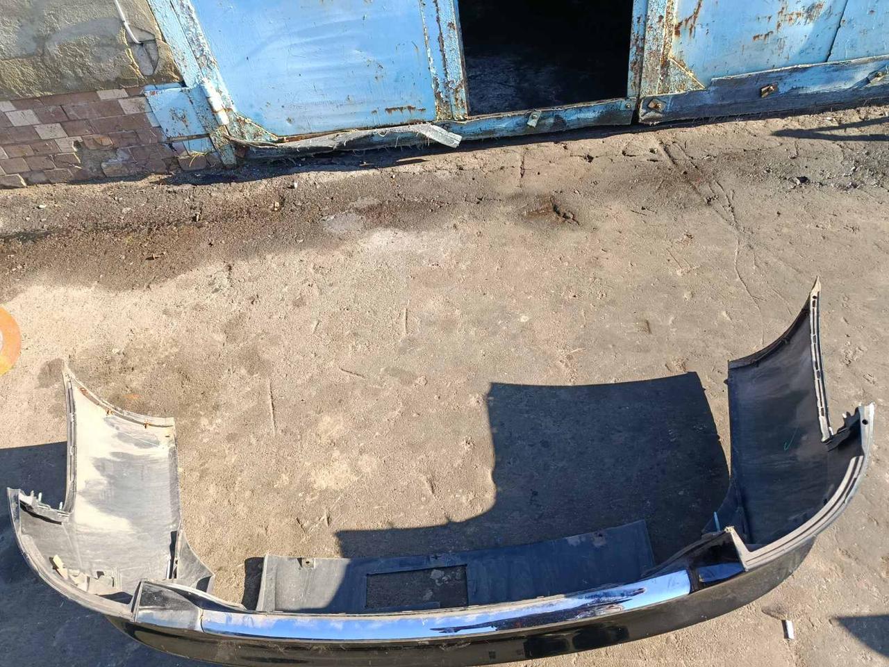 Вітаю зацікавлених на авто розборці Чемпіон !!!<br />
 Предметом оголошення є Бампер Задній Audi A6 C6 Lift колір фарби LY9B&nbsp;<br />
 Бампер в гарному стані , фото актуальні<br />
 Ціна вказана за комплектний бампер як на фото<br />
 Маємо усі запчастини на дану модель<br />
 Більш детальні фото можемо надіслати на Viber Whatsaap Telegram<br />
 Висилаємо по всій Україні по передоплаті на транспортні витрати!<br />
 Запрошую до перегляду інших оголошень автора!!! — фото 5