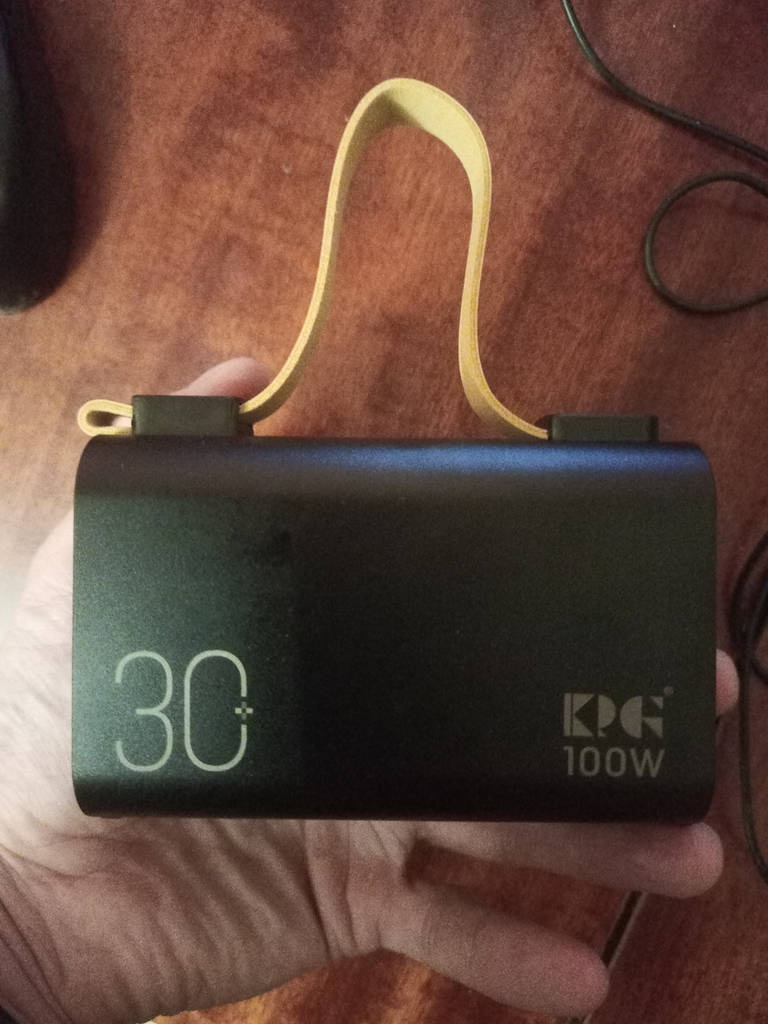 Універсальна power bank 100W 30000 mah 22.5w для заряджання декількох пристроїв телефона ноутбука роутера та модему Повербанк з фо - фото покупців 2