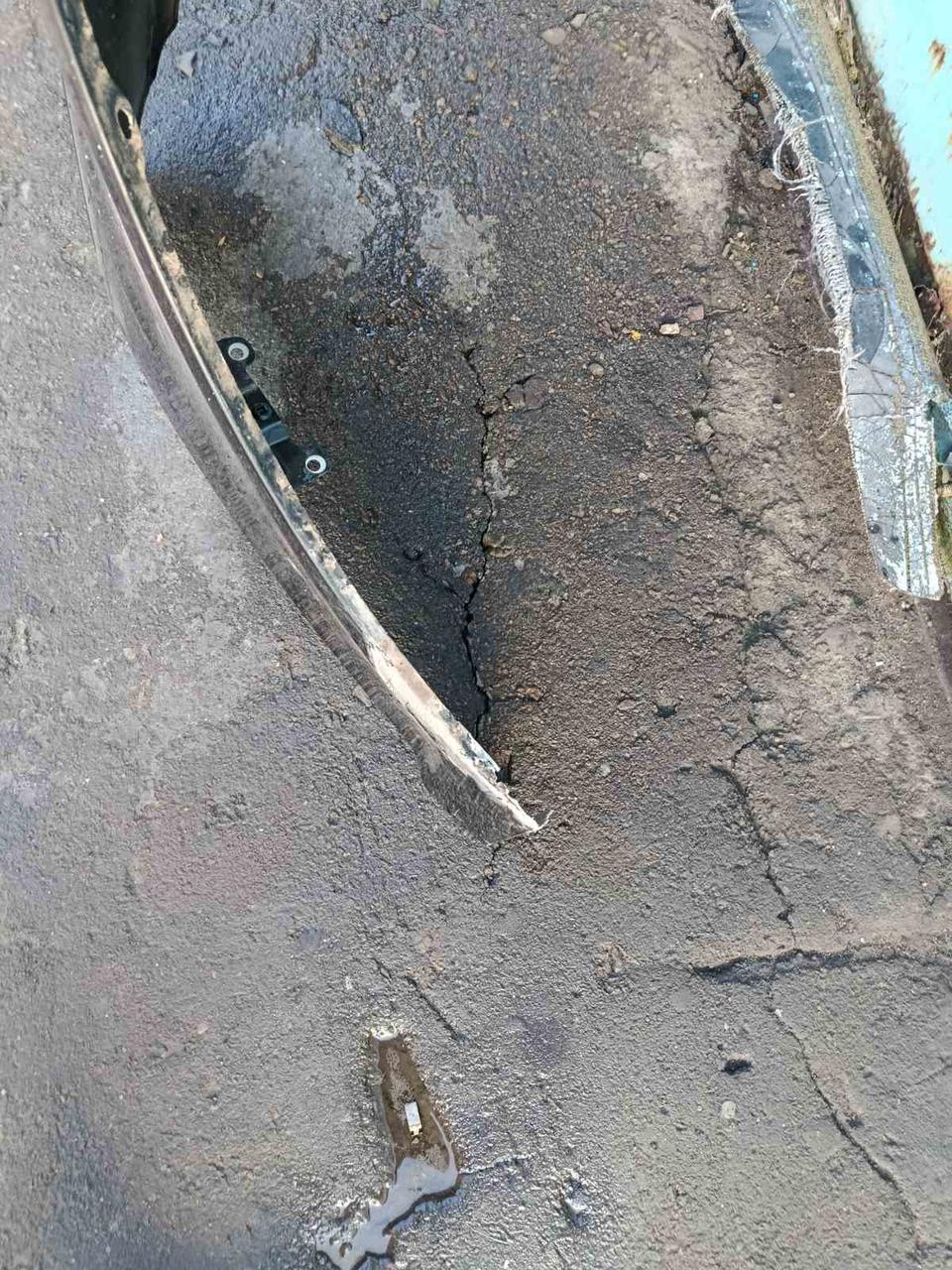 Вітаю зацікавлених на авто розборці Чемпіон !!!<br />
 Предметом оголошення є крило переднє Audi A6 C6 Lift колір фарби LY9B<br />
 Крила в гарному стані , фото актуальні<br />
 Ціна вказана за одне крило, також моємо крила в інших кольорах та дорестові<br />
 Маємо усі запчастини на дану модель<br />
 Більш детальні фото можемо надіслати на Viber Whatsaap Telegram<br />
 Висилаємо по всій Україні по передоплаті на транспортні витрати!<br />
 Запрошую до перегляду інших оголошень автора!!! — фото 6