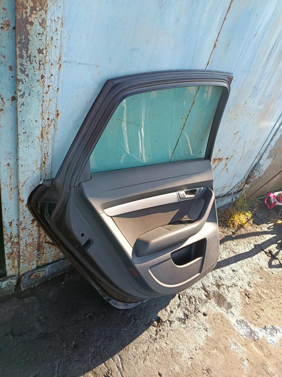 Вітаю зацікавлених на авто розборці Чемпіон !!!<br />
 Предметом оголошення є&nbsp;Дверка Задня Ліва Audi A6 C6 LY9B Sedan Двері Ліві Задні 4F0833051G 4F0833051D<br />
 Ціна Вказана за голу Дверку !<br />
 Фактичний стан на фото.&nbsp; Гарантія 14 днів на встановлення та перевірку<br />
 Висилаємо по всій Україні по передоплаті на транспортні витрати!<br />
 Наявність та асортимент на складі постійно змінюються.<br />
 Точні деталі уточняйте по телефону +380973363743 — фото 4