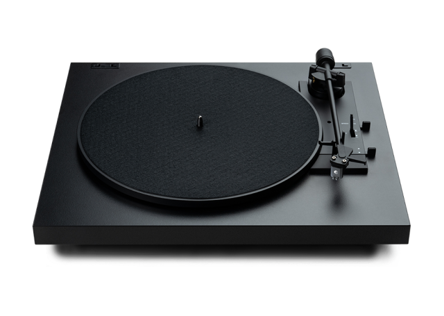 Програвач вінілових дисків Pro-Ject A1.2 OM10 Black Fully automatic turntable, фото 1