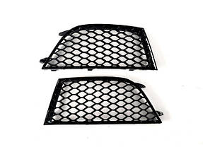 Решітки в бампер на Audi A4 B8 2007-2011 року