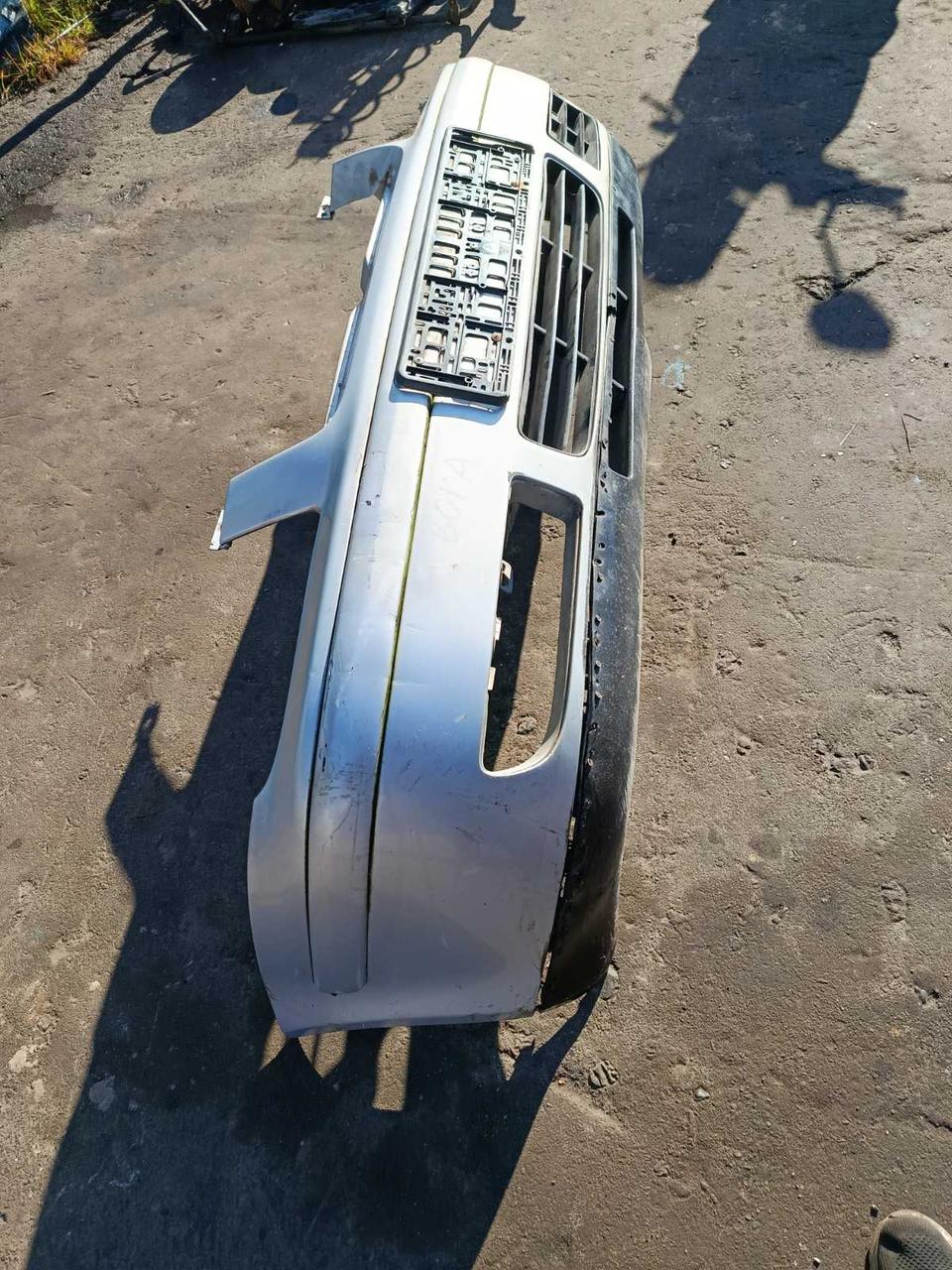 Вітаю зацікавлених на авто розборці Чемпіон !!!<br />
 Предметом оголошення є&nbsp;Бампер Передній Vw Bora 1J5807221 1J5807217K<br />
 Фактичний стан на фото. Гарантія 14 днів на встановлення та перевірку<br />
 Висилаємо по всій Україні по передоплаті на транспортні витрати!<br />
 Наявність та асортимент на складі постійно змінюються.<br />
 Точні деталі уточняйте по телефону +380973363743 — фото 4