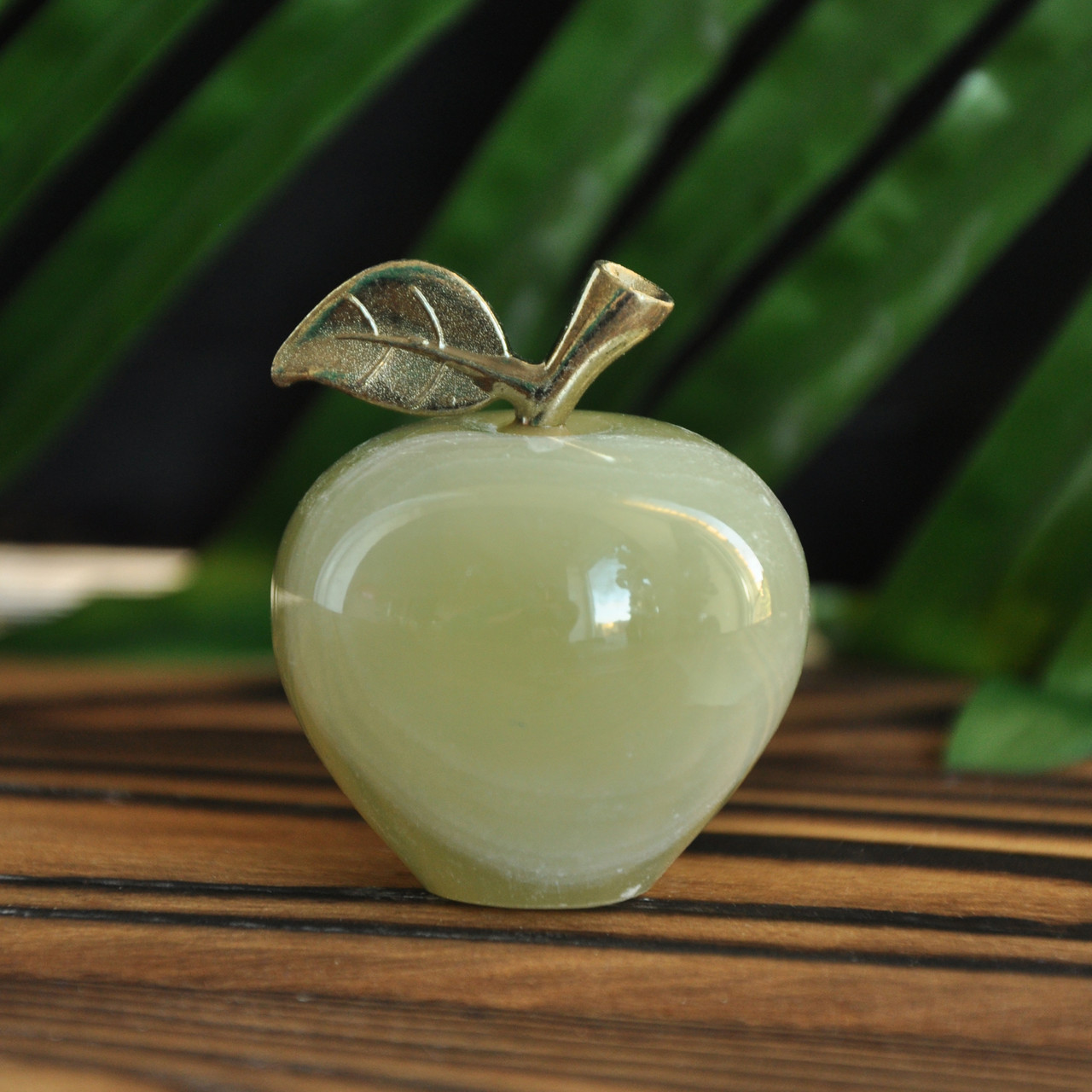 Статуетка яблуко з натурального каменю онікс, 3.5 см (колір, як на фото), фото 1