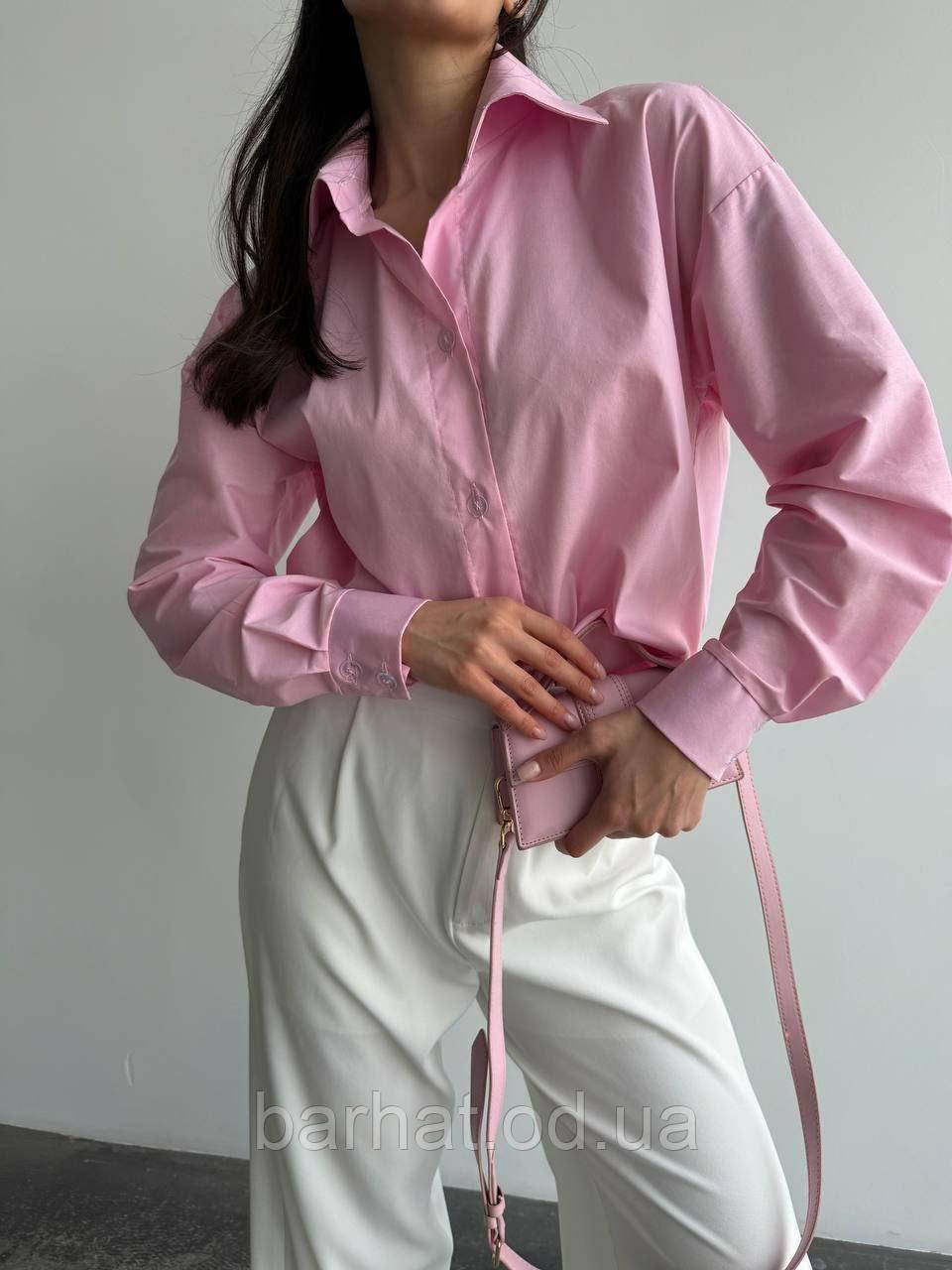 Базова стильна однотонна жіноча сорочка oversize з довгими рукавами, фото 1