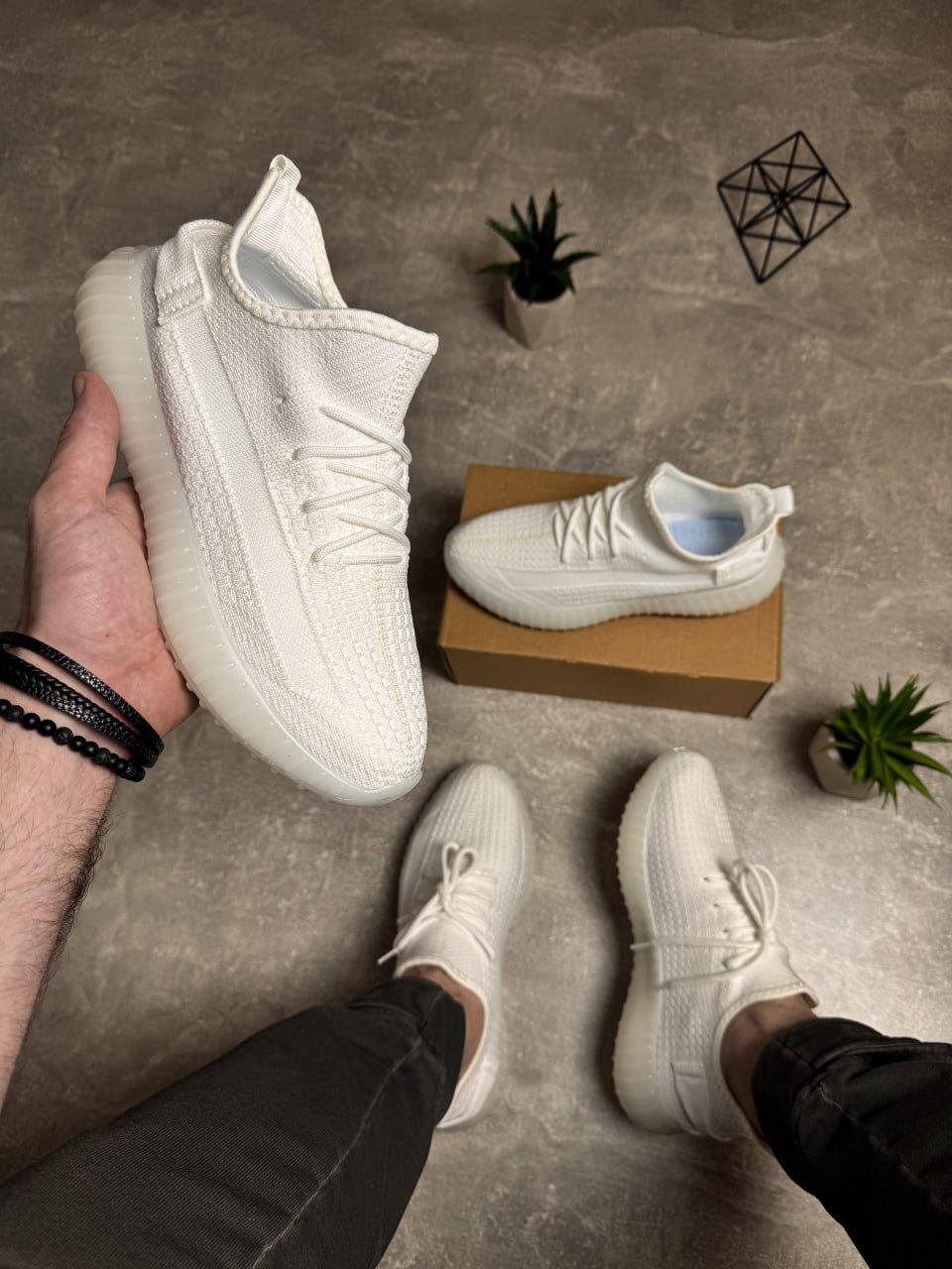 Білі Yeezy Boost 350 44, фото 1