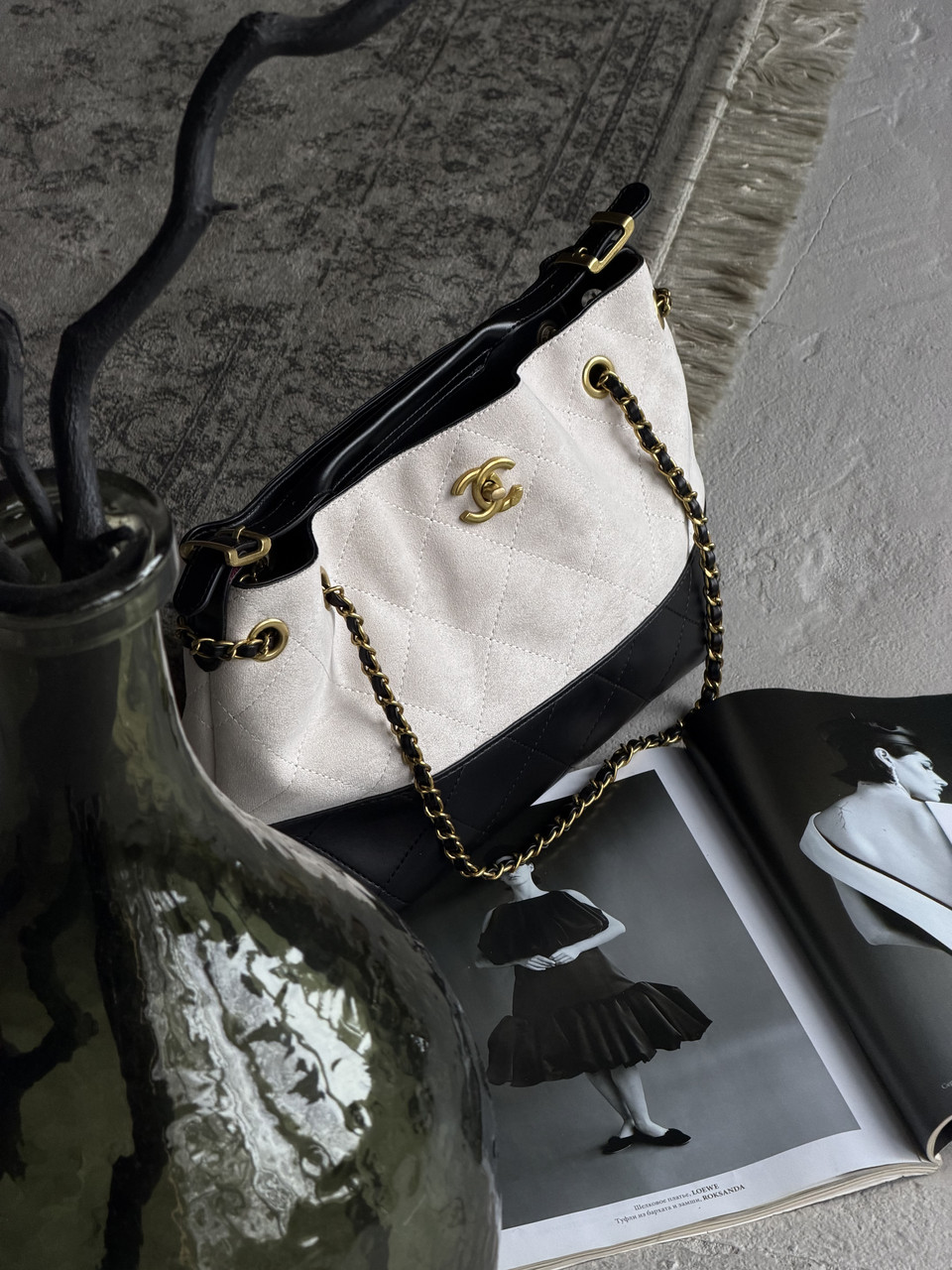 Жіноча сумка тоут Chanel Metiers D'art Bag молочний на плечі Шанель, фото 1