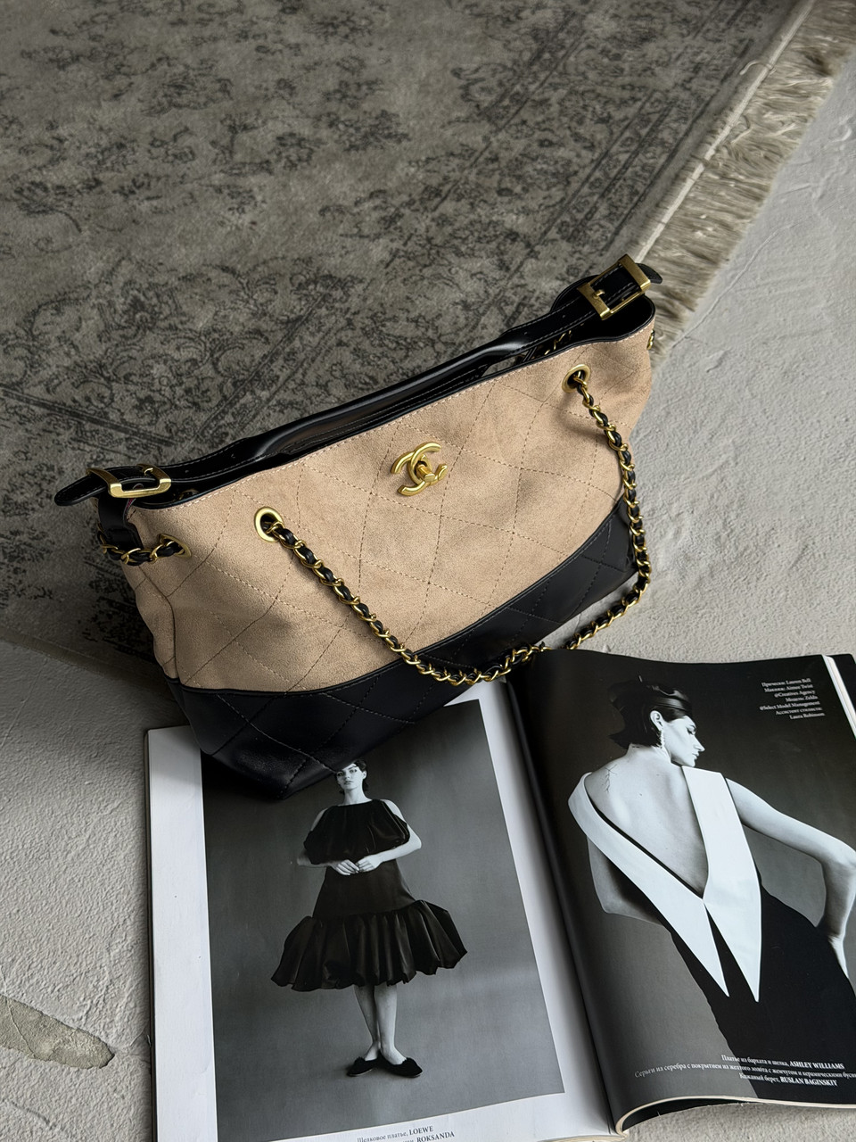 Жіноча сумка тоут Chanel Metiers D'art Bag бежевий на плечі Шанель, фото 1