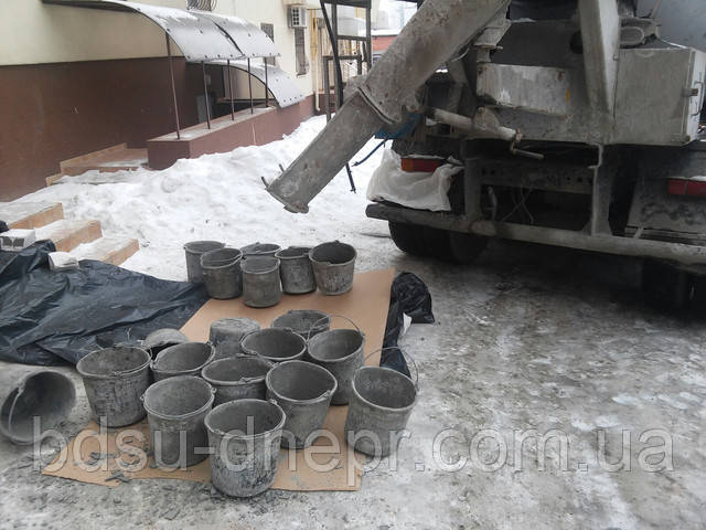 Подача розчину в квартиру багатоповерхового будинку