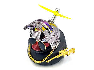 Каченя Black в шоломі в автомобіль