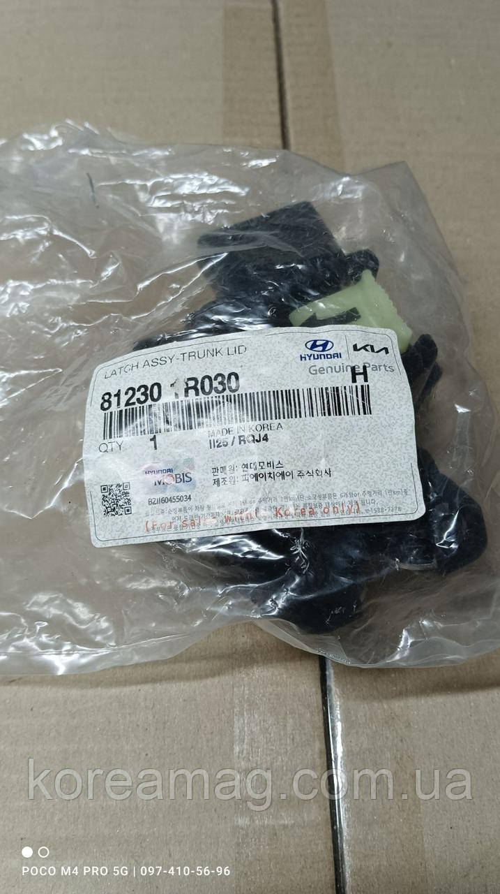 Замок кришки багажника Hyundai Solaris  81230-1R030, фото 1