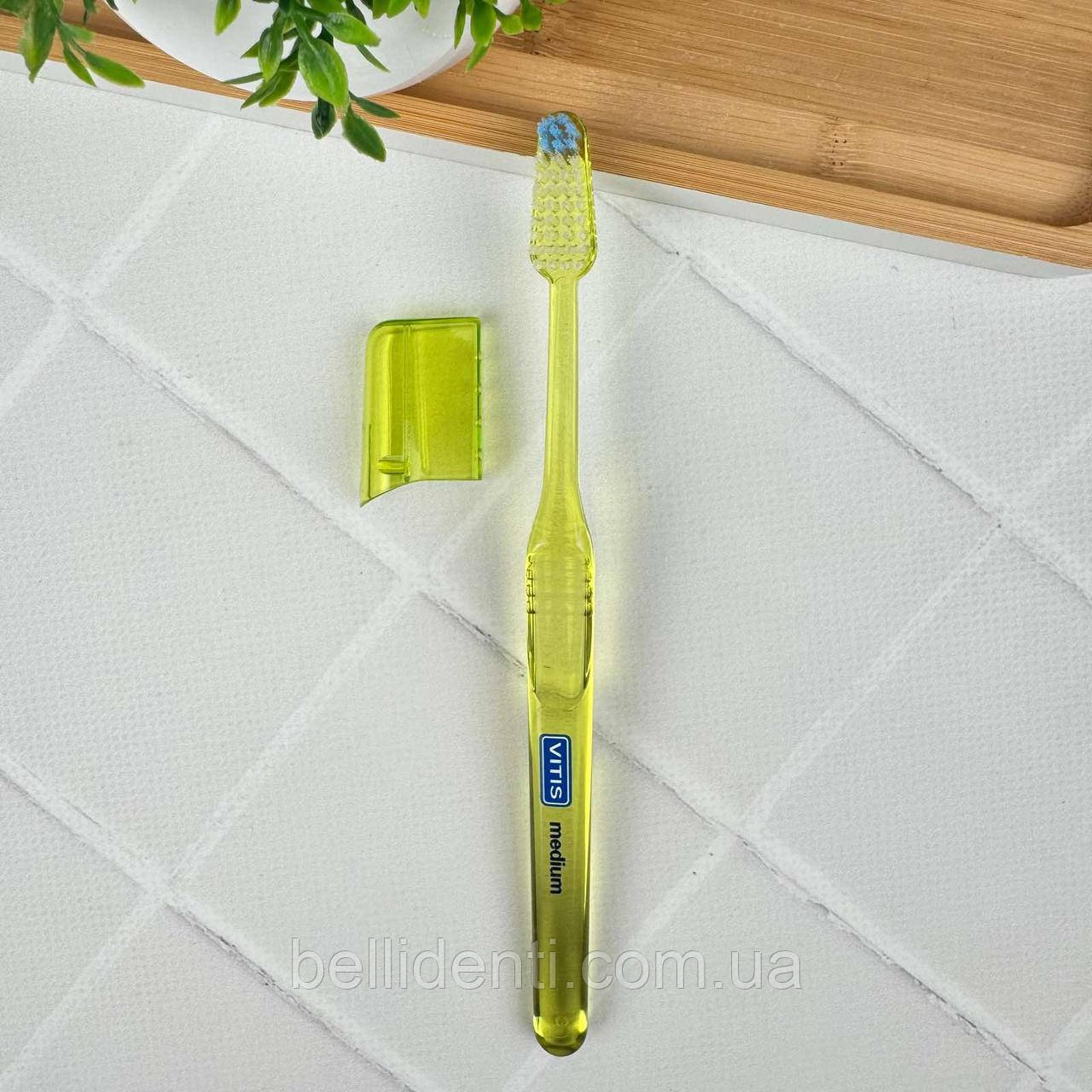 Зубна щітка VITIS MEDIUM CAMPAIGN середня (прозора упаковка), салатова