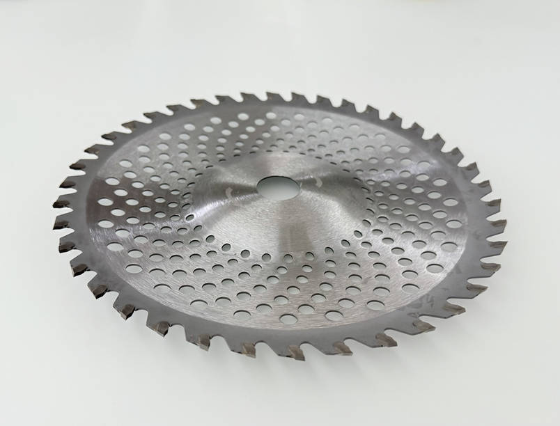 Диск на тример, мотокосу 255 мм, 40 зубів, посадка 25,4 мм, вигнутий, з посиленою твердосплавною (побідитовою) напайкою, фото 1