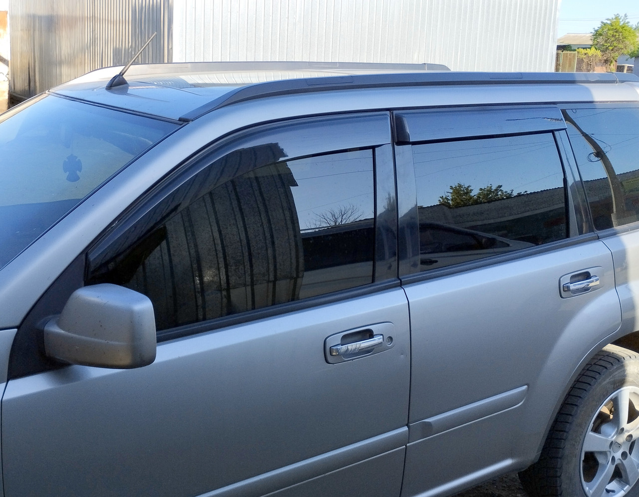 Дефлектори вікон (вітровики) Nissan X-Trail T30 2001-2006 (ATM/Тайвань)