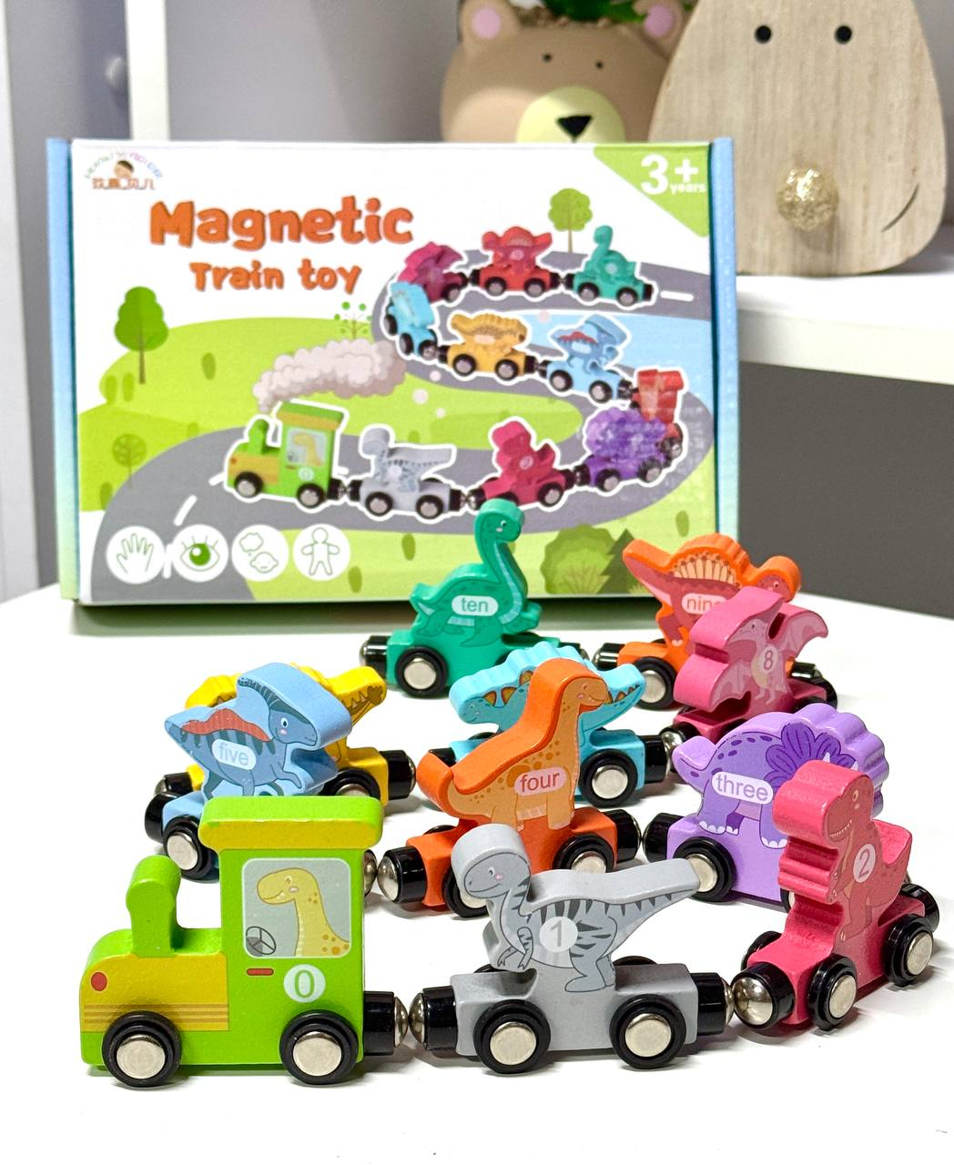 Дерев'яна іграшка Магнітний потяг MD 0760 з динозавриками, фото 1