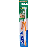 Oral-B Maxi Clean зубна щітка середн. жорсткості