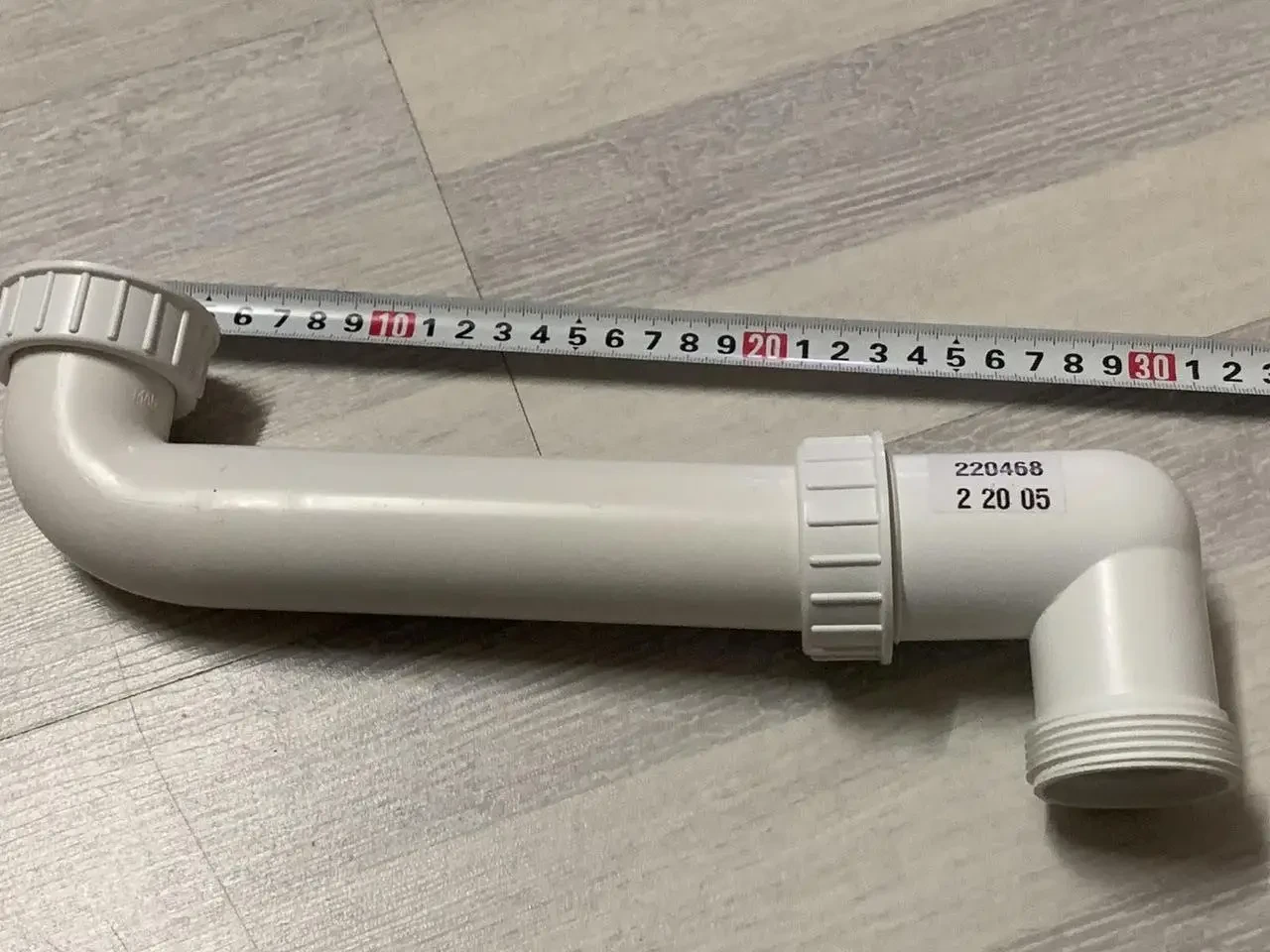 Коліно Blanco  (L.B.Plast код 70010) зі зміщенням убік, що економить місце під мийкою. Універсальне