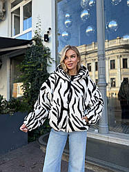Хутряна утеплена куртка Зебра чорно-білого кольору