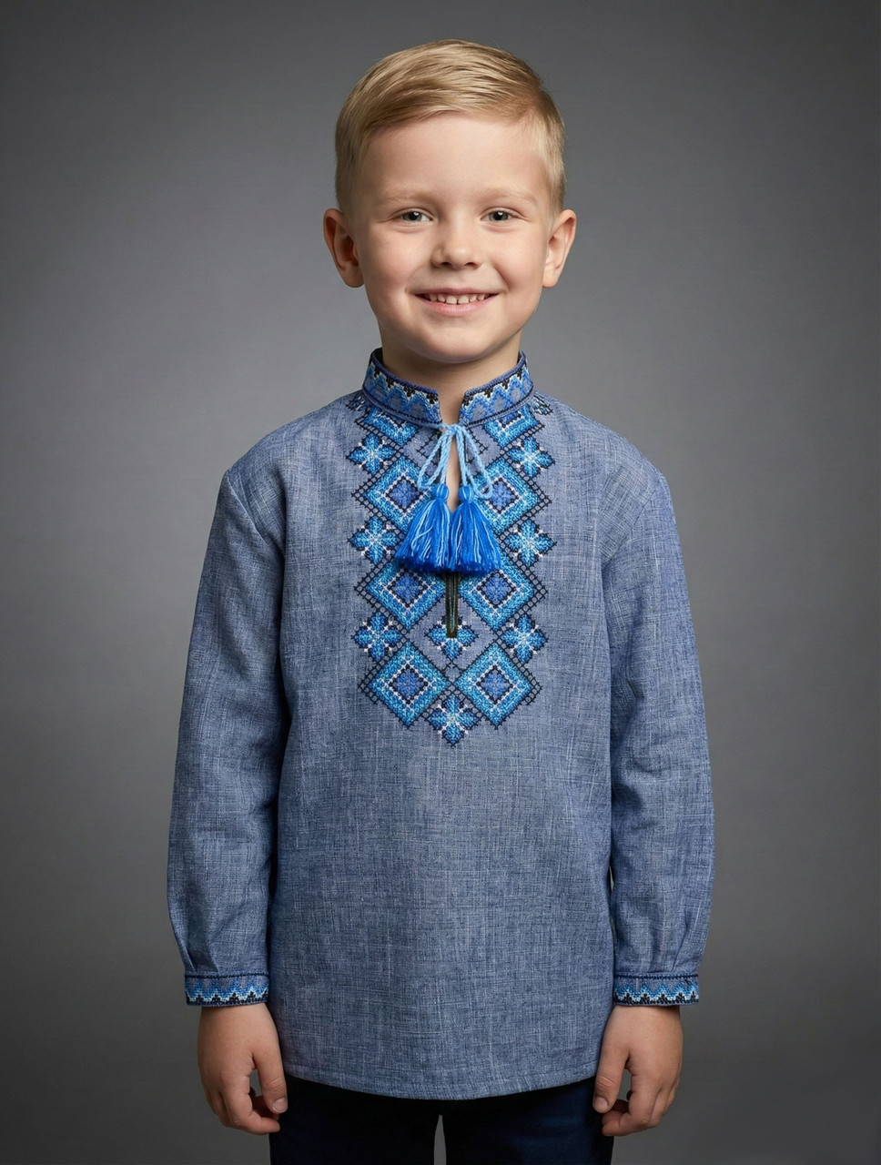 Оригінальна джинсова вишиванка для хлопчика