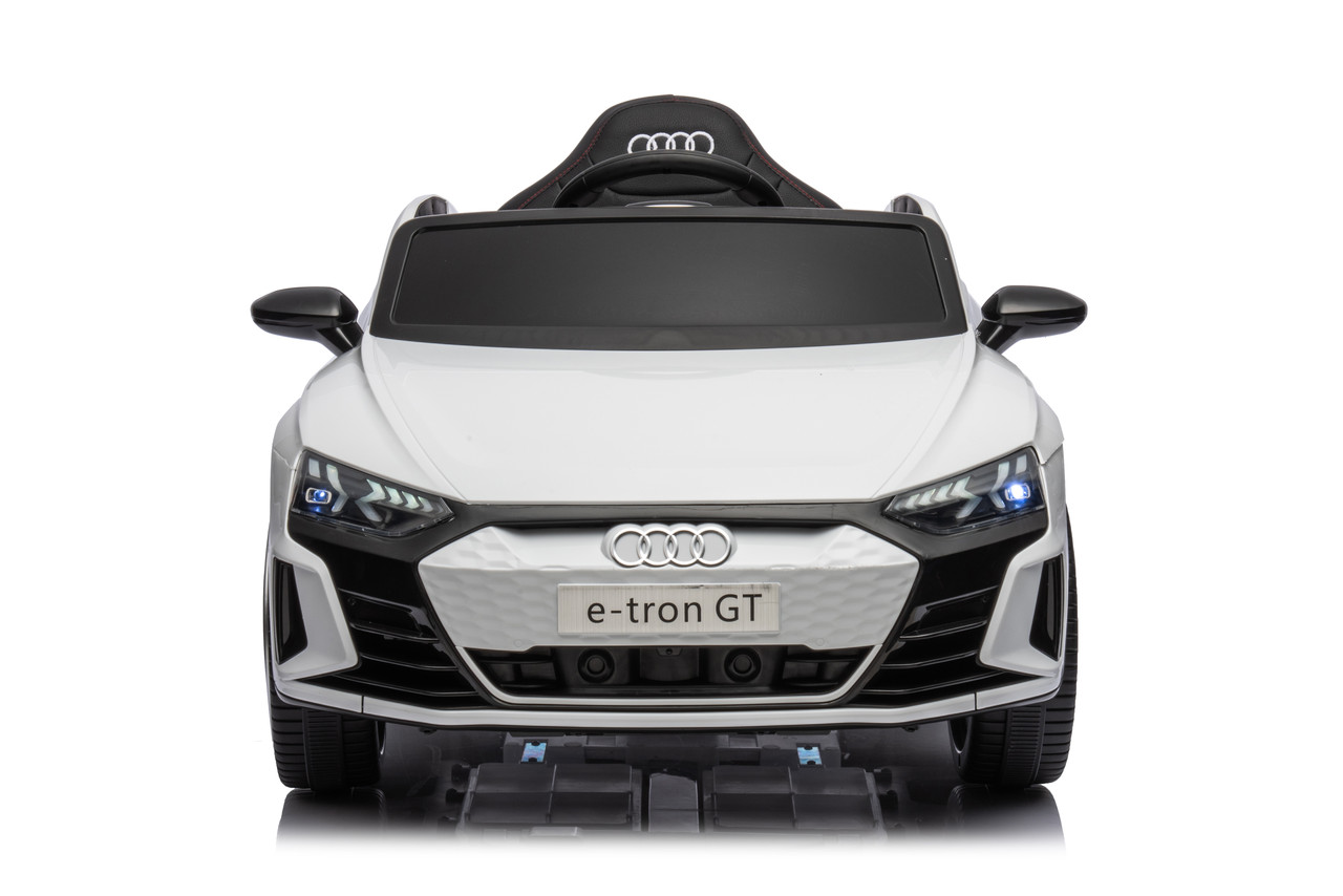 Дитячий двомоторний електромобіль з ліцензією Audi RS E-Tron BF717, фото 1