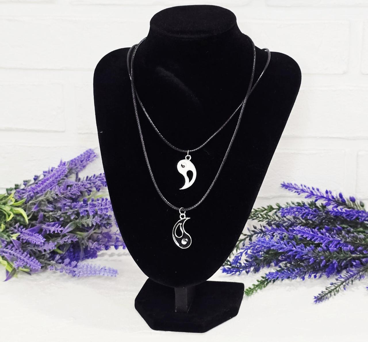 Парні кулони на шию Інь-ян