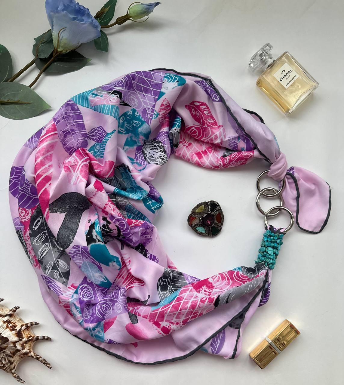 Дизайнерська шовкова хустка My Scarf "Рожевий десерт" 90 на 90 см, оздоблена камінням бірюза, фото 1