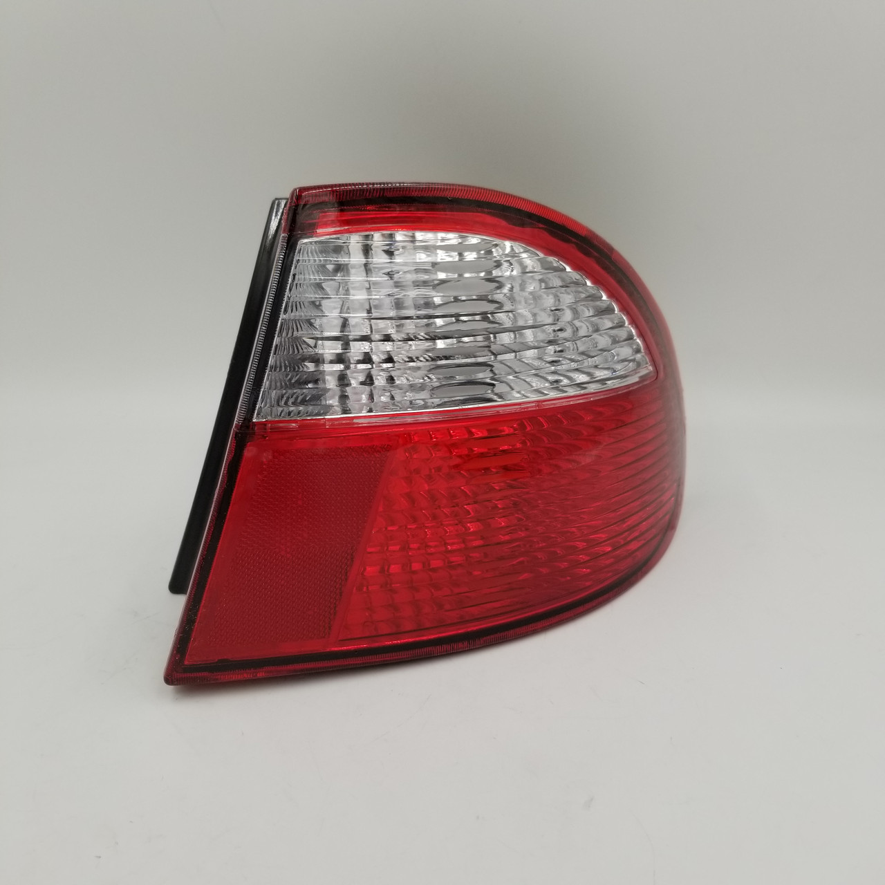 Ліхтар Ланос задній правий зовнішній BAKONY Угорщина 96304632