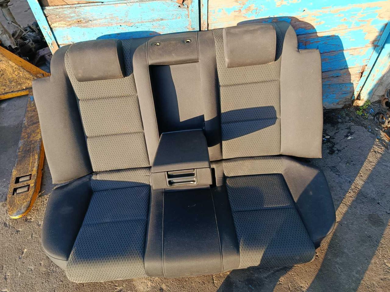 Вітаю зацікавлених на авто розборці Чемпіон !!!<br />
 Предметом оголошення є&nbsp;Сидіння Audi A6 C6 Салон Ауді а6 с6 Передні Задні<br />
 ціна за комплект<br />
 Фактичний стан на фото. Гарантія 14 днів на встановлення та перевірку<br />
 Висилаємо по всій Україні по передоплаті на транспортні витрати!<br />
 Наявність та асортимент на складі постійно змінюються.<br />
 Точні деталі уточняйте по телефону +380973363743 — фото 2