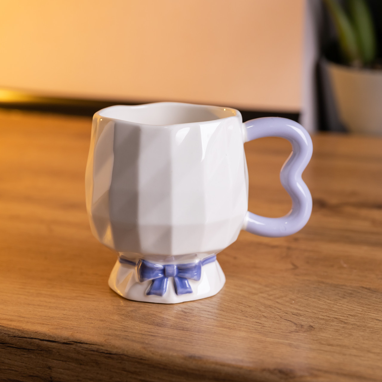 Чашка порцелянова на ніжці 400 (мл) оригінальна кружка на подарунок чашка для чаю та кави Бузковий FM-39A, фото 1