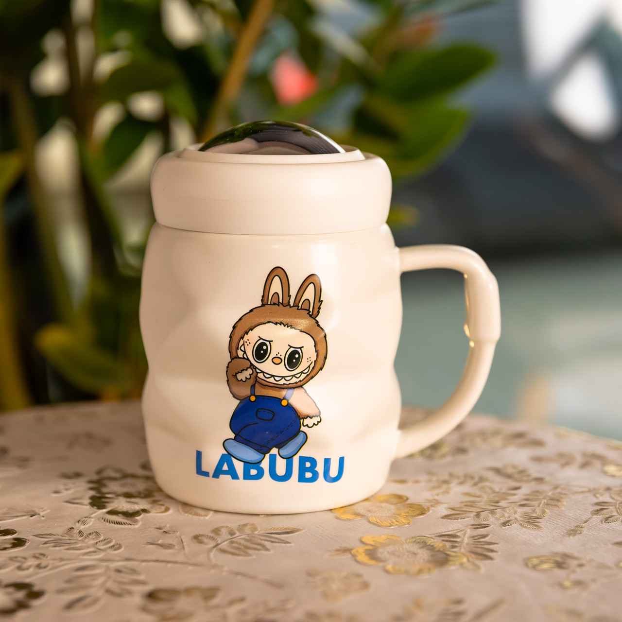 Чашка порцелянова з кришкою Labubu 400 (мл) подарункова кружка прикольна чашка для дітей на подарунок Білий з синім FM-54A, фото 1