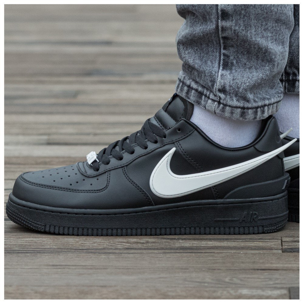 Чоловічі / жіночі кросівки Nike Air Force 1 Low x SP Ambush Black DV3464-001, чорні шкіряні кросівки найк аір форс 1 амбуш, фото 1