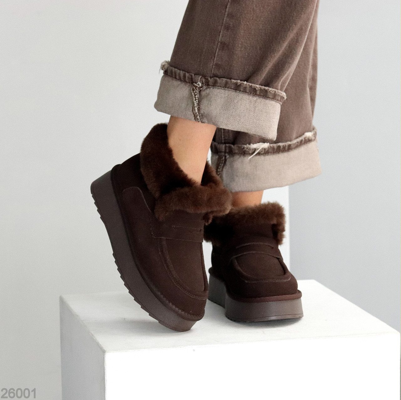 Шоколадні низькі уггі натуральна замша натуральне хутро, фото 1