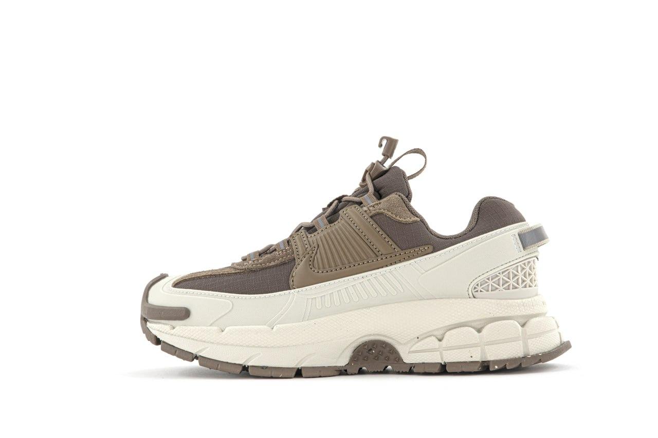 Nike Zoom Vomero Roam Khaki WMNS Жіночі кросівки