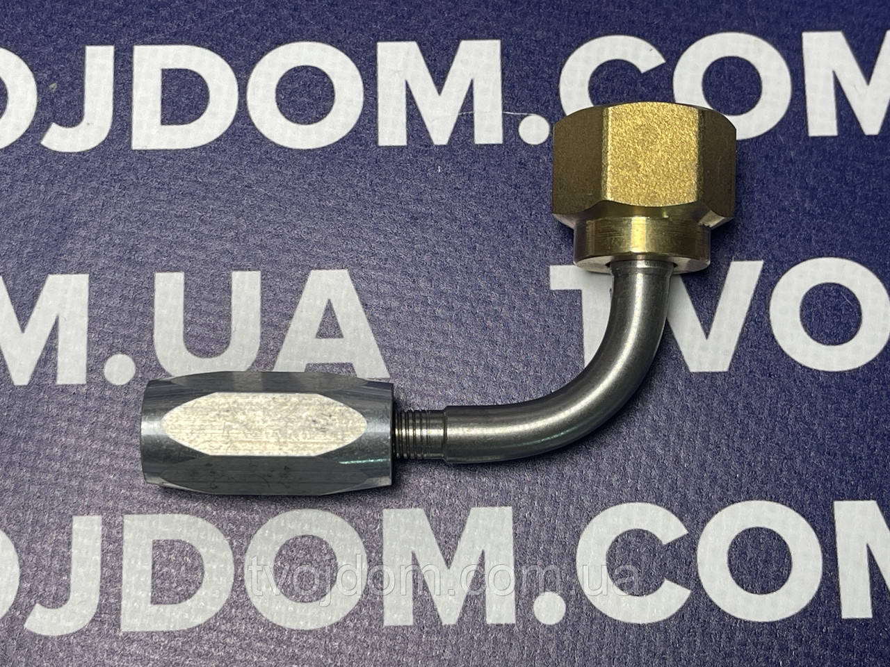 Фітинг до гнучкої капілярної трубки Refflex серії DN5. Кутовий 90° з гайкою 5/8" SAE. Багаторазового використання.