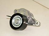 Комплект шків+натягувач+ролик+ремінь на Рено Трафік 06-> 2.0 dCi (з конд.) - Renault(Оригінал) 7701477344, фото 2