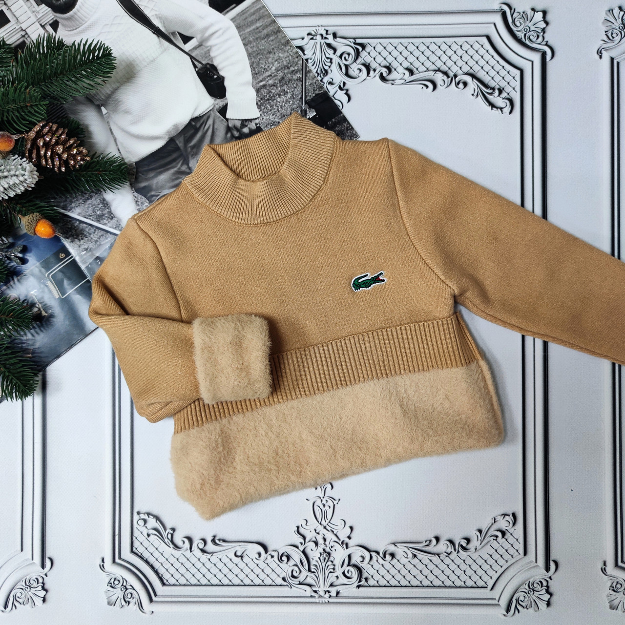 Светр дитячий бежевий однотонний Lacoste, утеплений зсередини ангорою