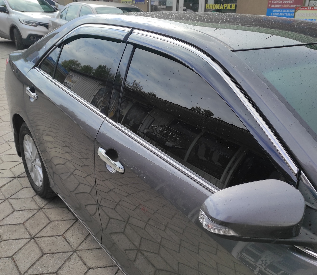 Дефлектори вікон із хром молдингом (вітровики) Toyota Camry V50 2012-2017 (Fly)