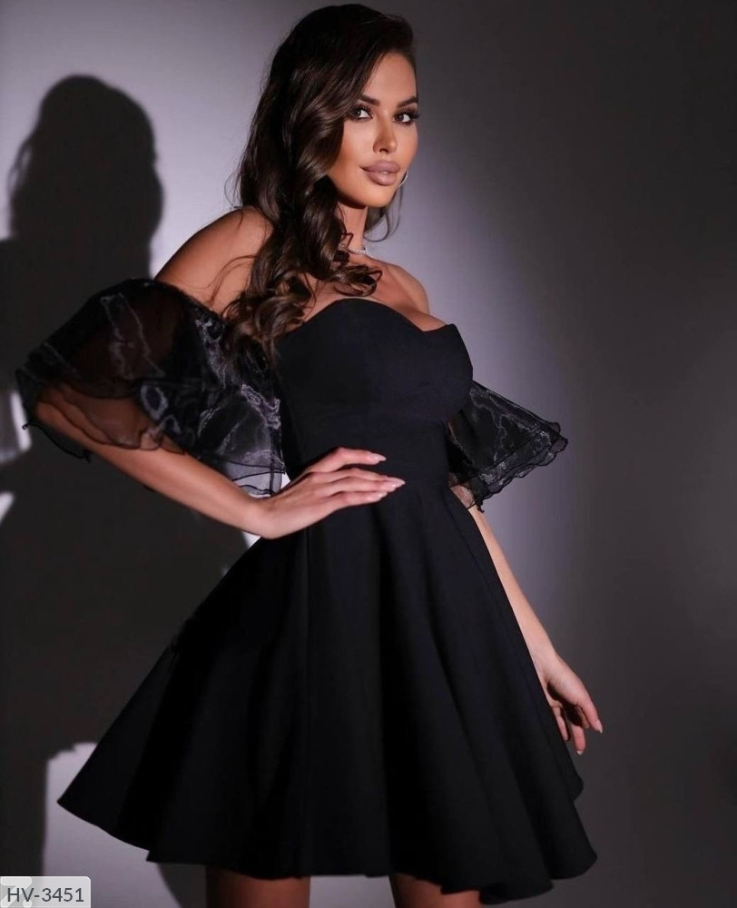 Вечірнє красиве жіноче плаття стильне модне з фігурним декольте та відкритими плечима розміри 42-46