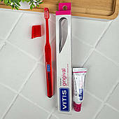 Набір Vitis GINGIVAL: зубна щітка червона (м’яка) + зубна паста Vitis GINGIVAL 15 мл