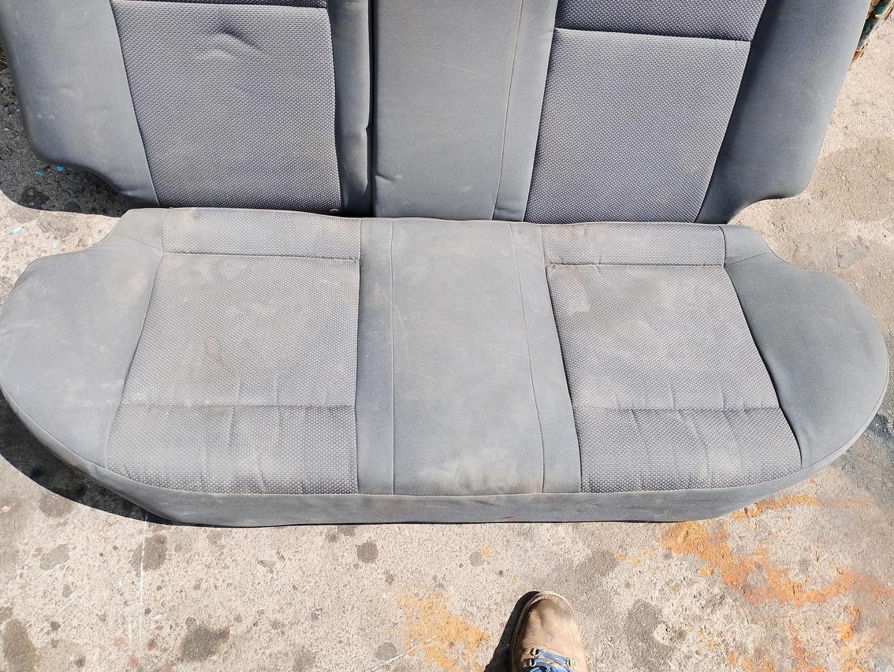 <p>Вітаю зацікавлених на авто розборці Чемпіон !!!<br />
 Предметом оголошення є&nbsp;Сидіння Chevrolet Aveo T250 Салон Шевроле Авео Т250 Передні Задні</p>
 
 <p>Ціна вказана за комплект<br />
 Фактичний стан на фото. Гарантія 14 днів на встановлення та перевірку<br />
 Висилаємо по всій Україні по передоплаті на транспортні витрати!<br />
 Наявність та асортимент на складі постійно змінюються.<br />
 Точні деталі уточняйте по телефону +380973363743</p> — фото 5