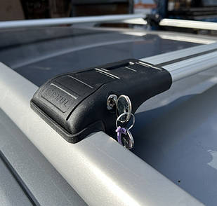 Поперечки на Renault Clio 4 універсал (2012-2019) Wingcarrier V1 Grey. На стандартні рейлінги. Замок на ключах. Сірі