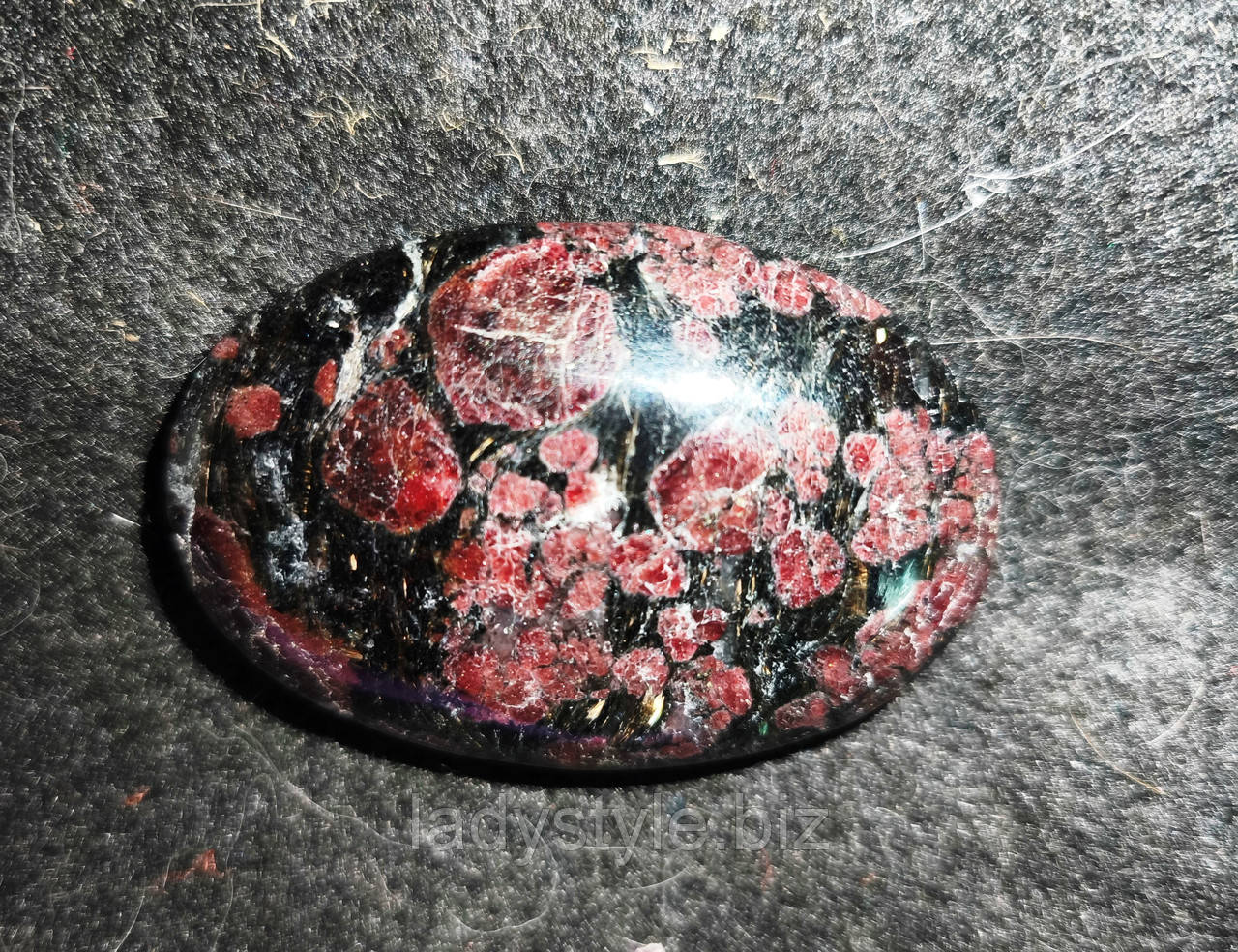 Кристал-кабошон гранат, фото 1