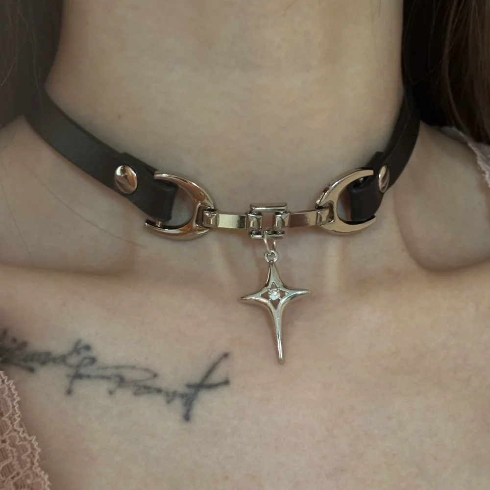Шкіряний чорний чокер із зіркою з підвіскою зірка у стилі Панк готичний нашийник, фото 1