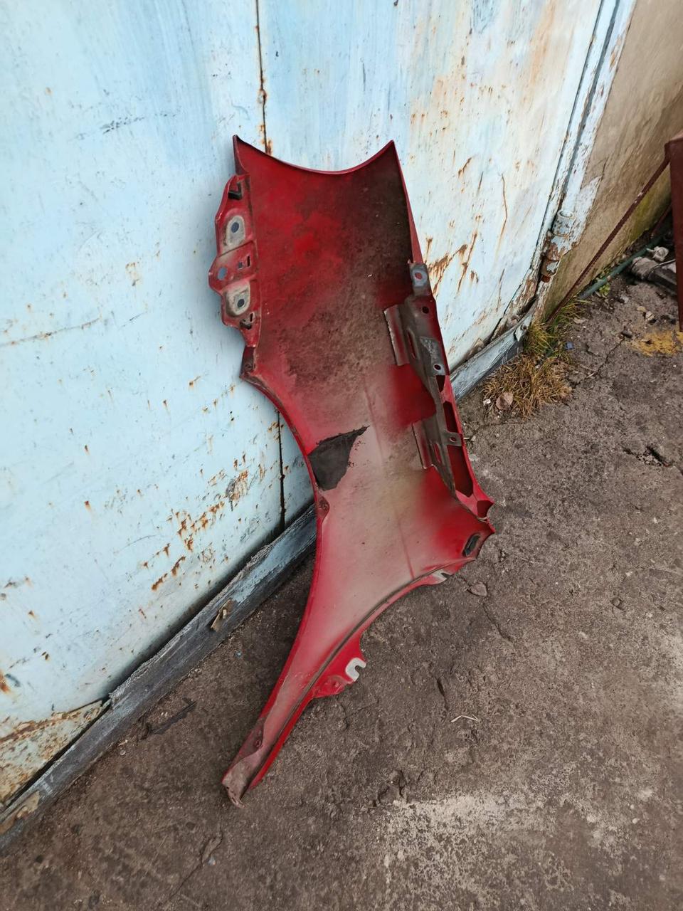 Вітаю зацікавлених на авто розборці Чемпіон !!!<br />
 Предметом оголошення є&nbsp;Крило Переднє Праве Vw Jetta LA3H Golf 5 Combi 1K5821022A<br />
 Фактичний стан на фото. Гарантія 14 днів на встановлення та перевірку<br />
 Висилаємо по всій Україні по передоплаті на транспортні витрати!<br />
 Наявність та асортимент на складі постійно змінюються.<br />
 Точні деталі уточняйте по телефону +380973363743 — фото 5